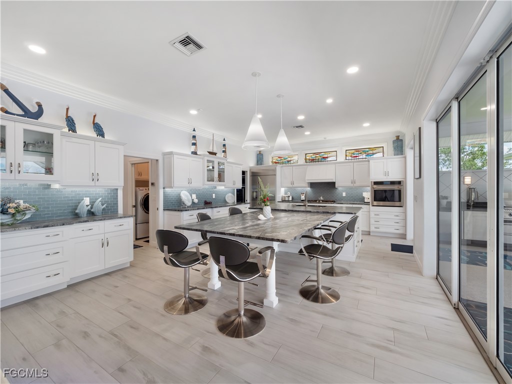 15660 Light Blue CIR