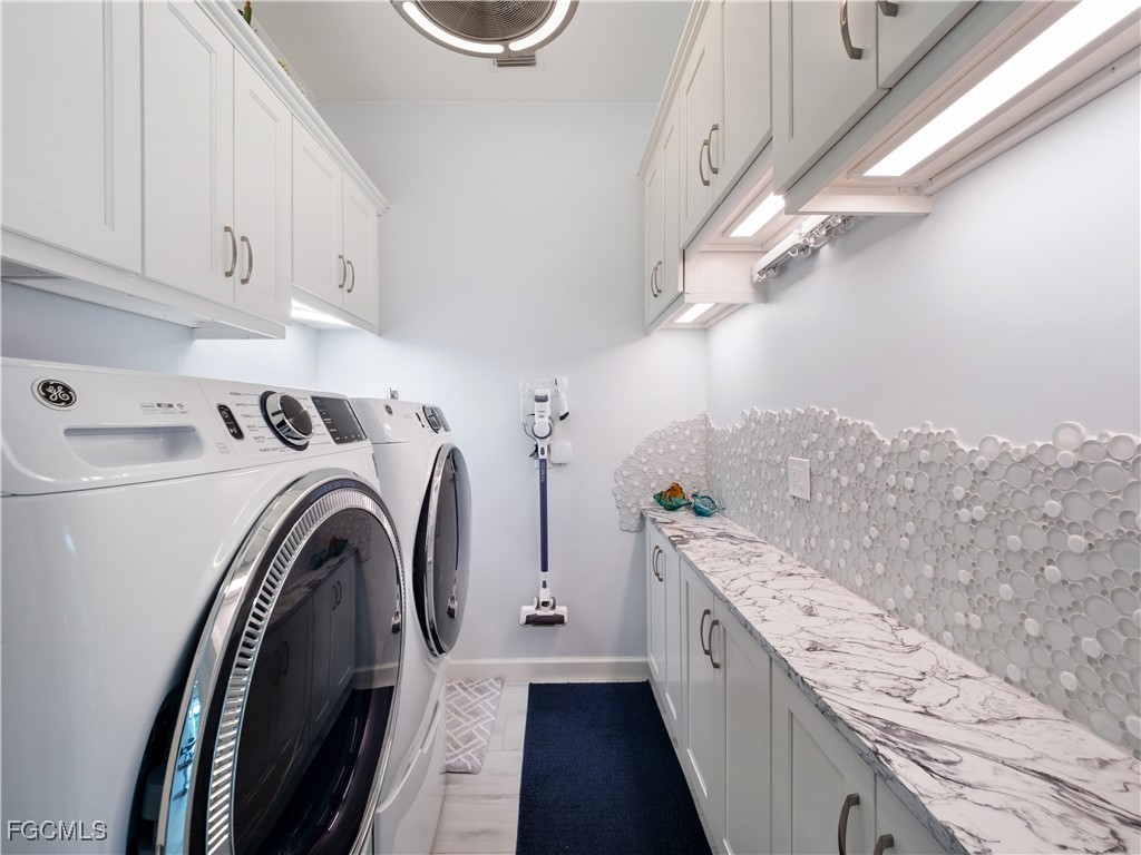 15660 Light Blue CIR