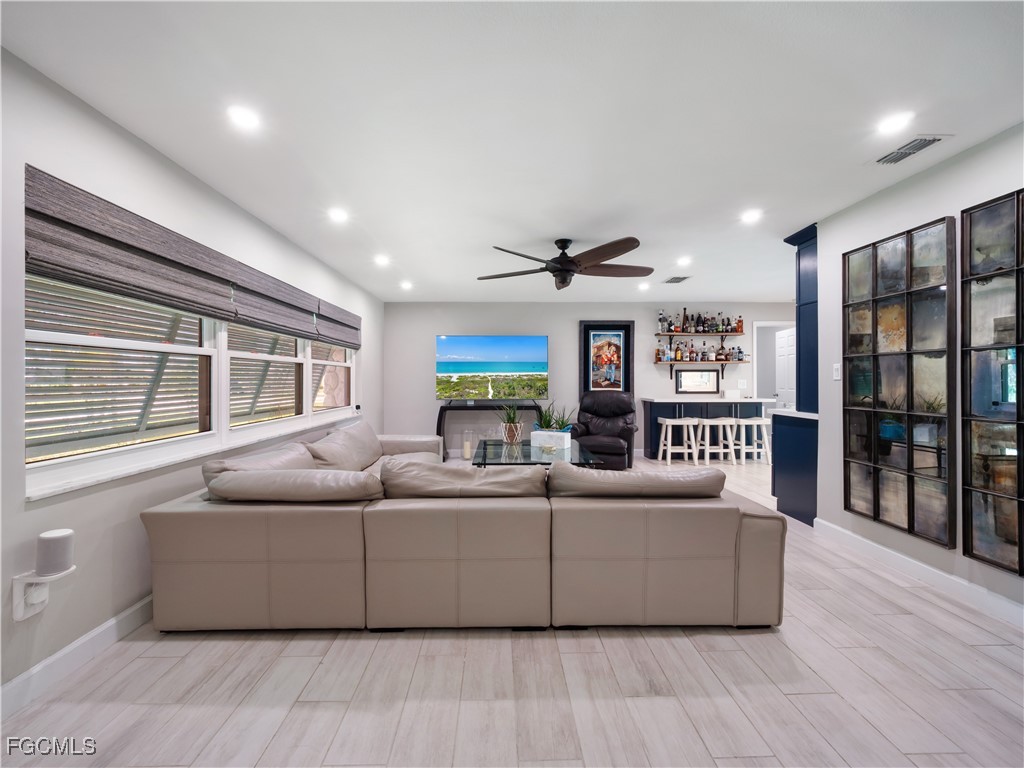 419 Pinecrest CT
