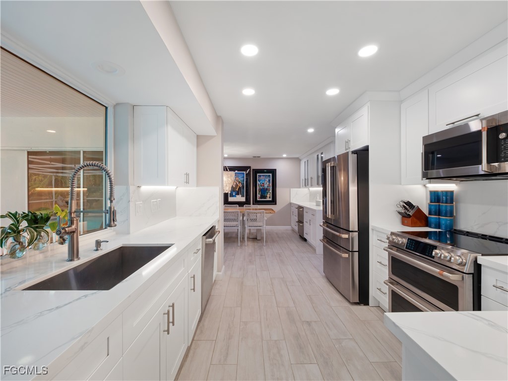 419 Pinecrest CT