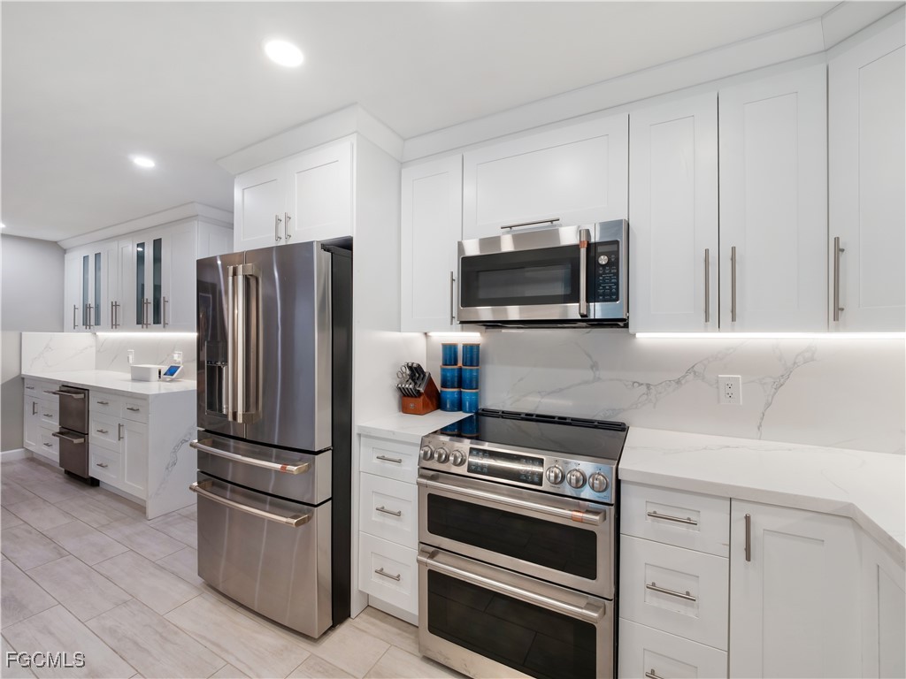 419 Pinecrest CT