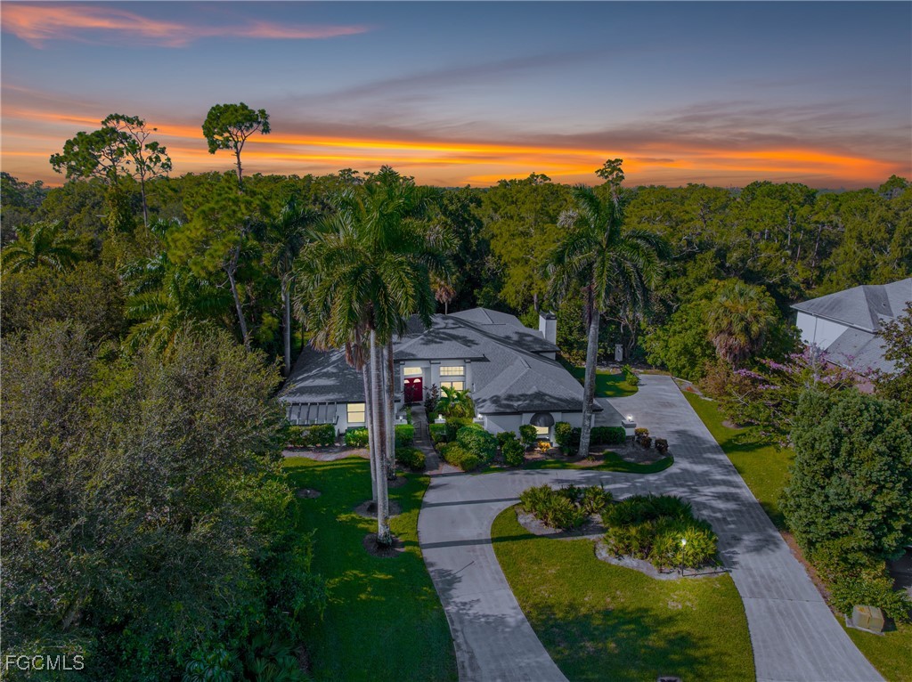 13682 Pine Villa LN