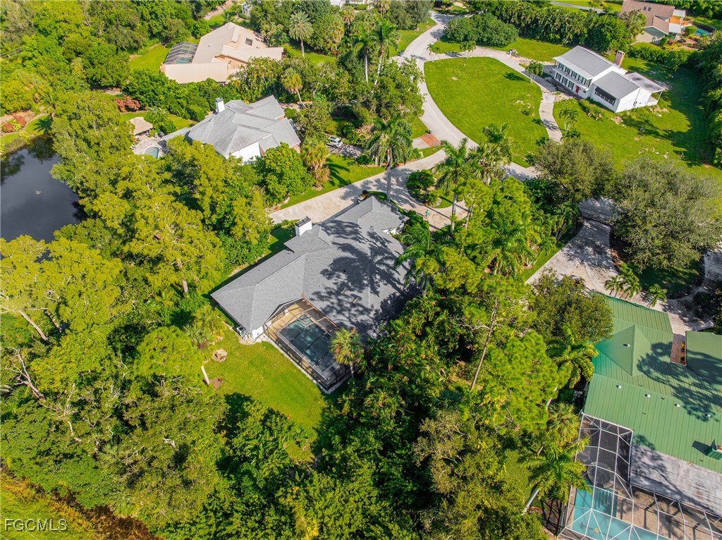 13682 Pine Villa LN
