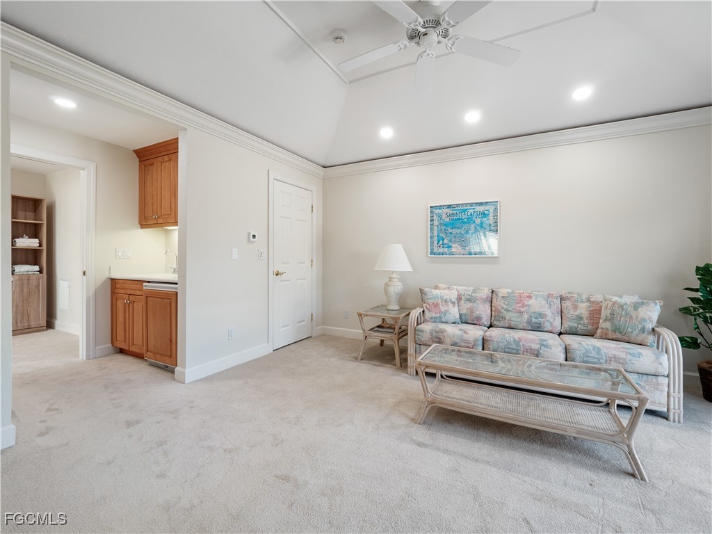 1266 Par View DR