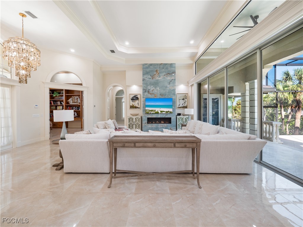 1266 Par View DR