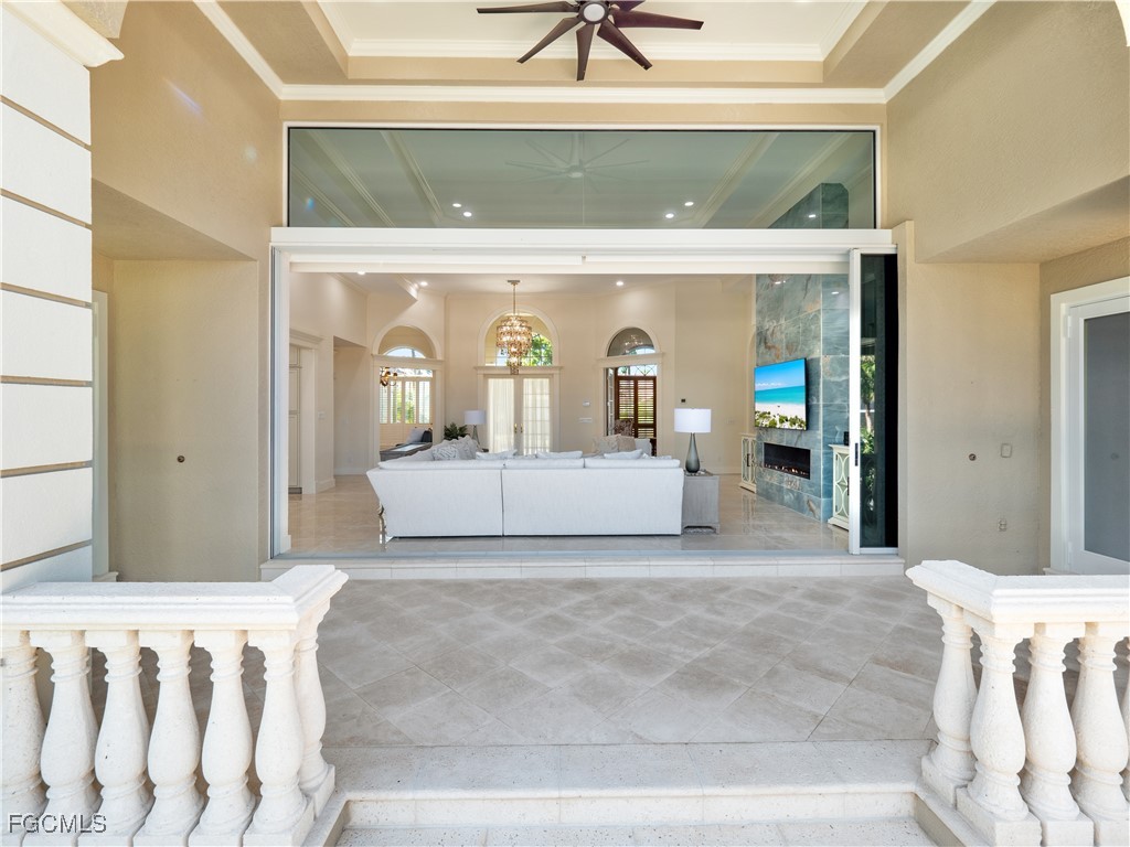 1266 Par View DR