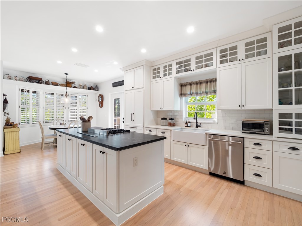 519 Kinzie Island CT