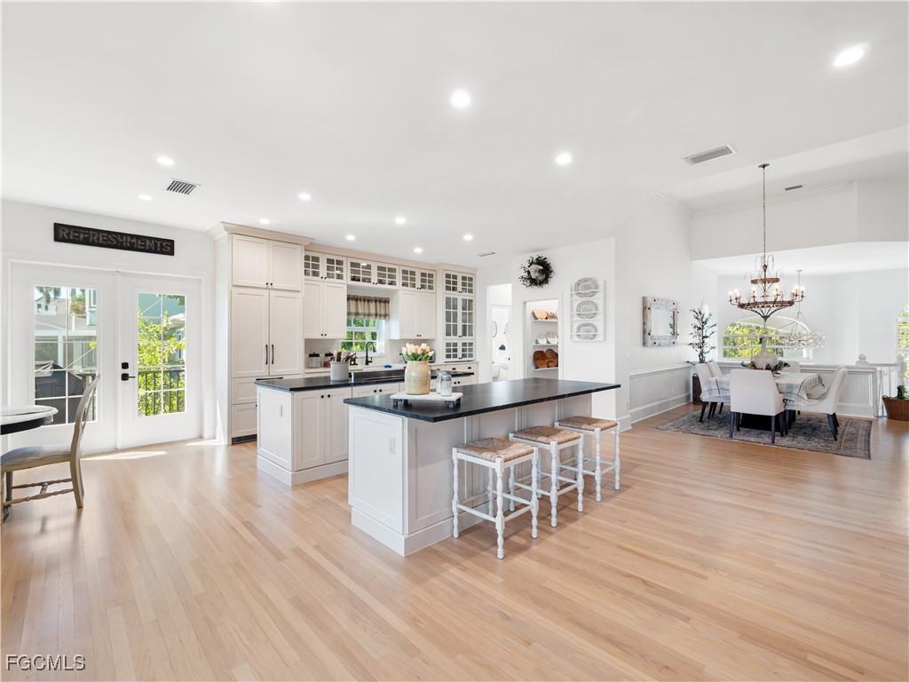 519 Kinzie Island CT