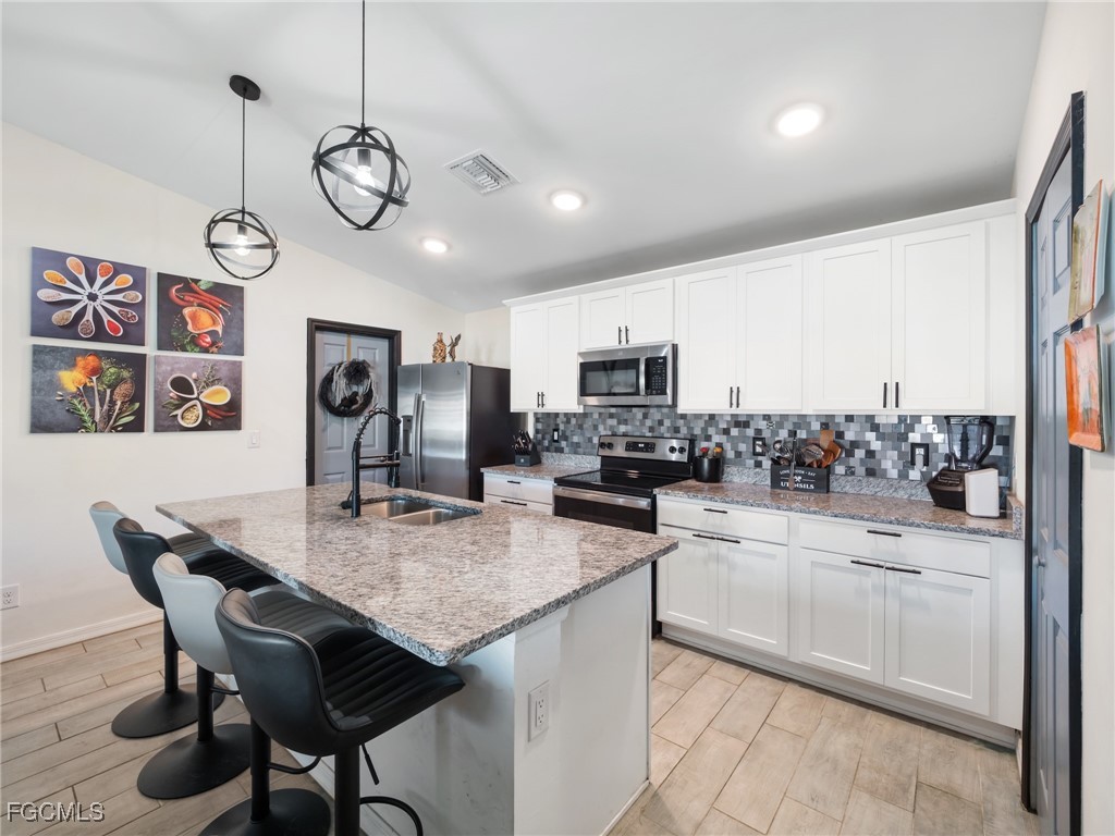 2737 NE 2nd PL