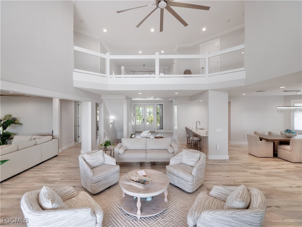 3611 W Gulf DR