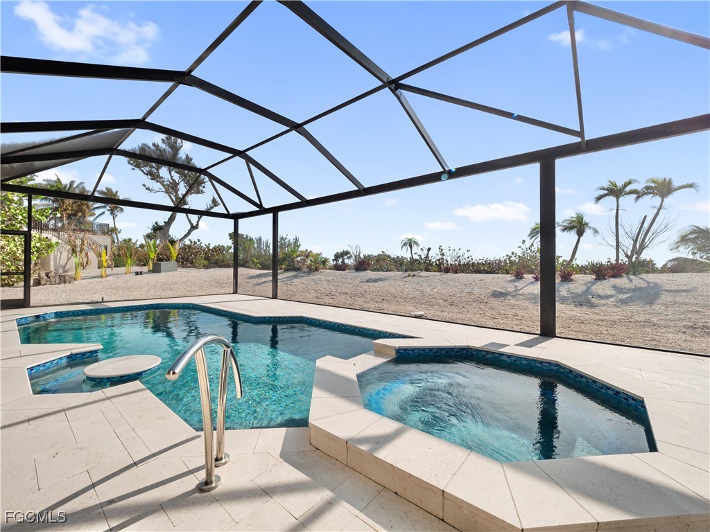 3611 W Gulf DR