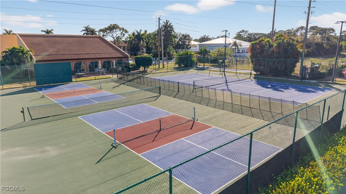 6136 Whiskey Creek DR 520