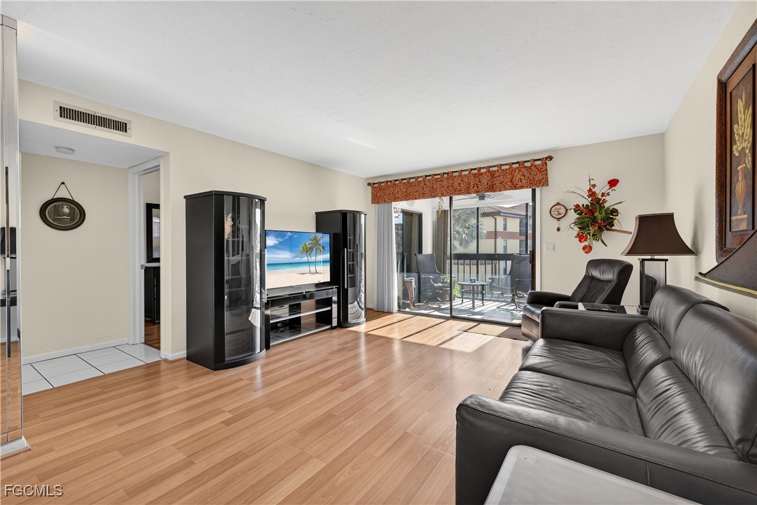 6136 Whiskey Creek DR 520