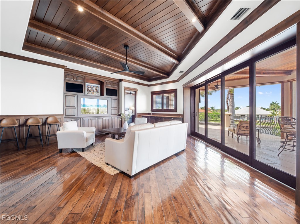 5076 Sorrento CT