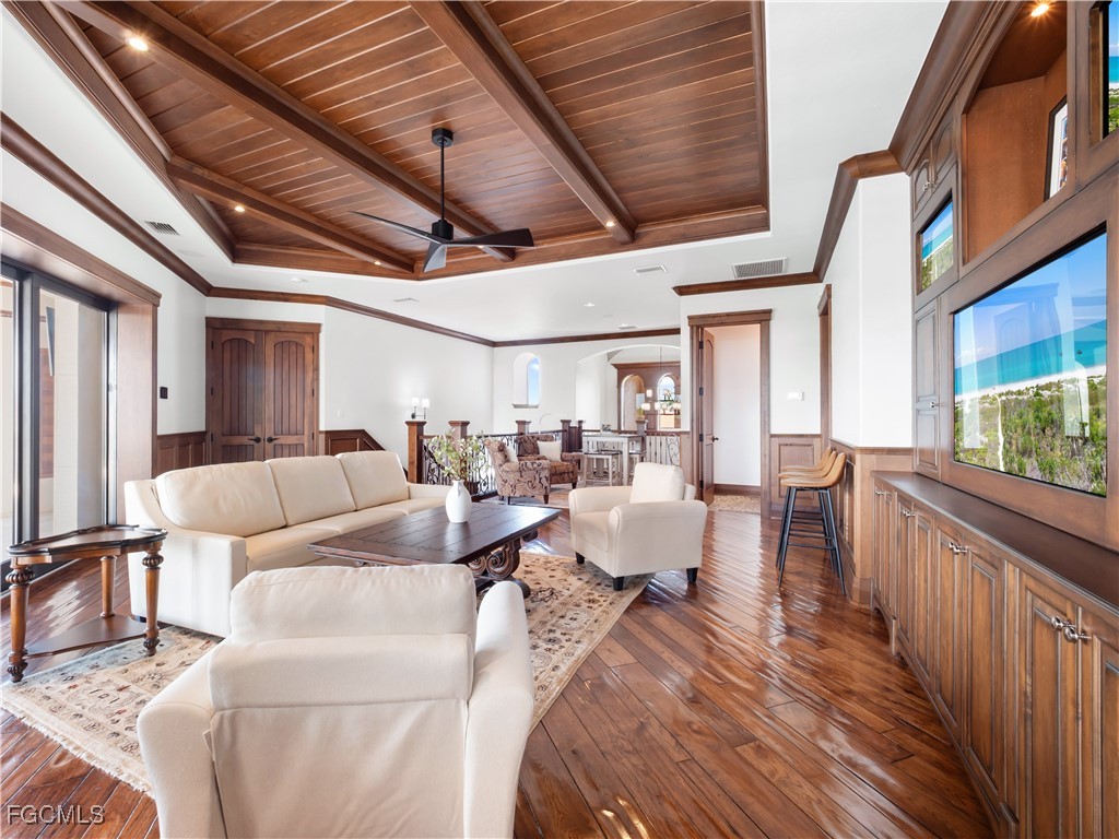 5076 Sorrento CT