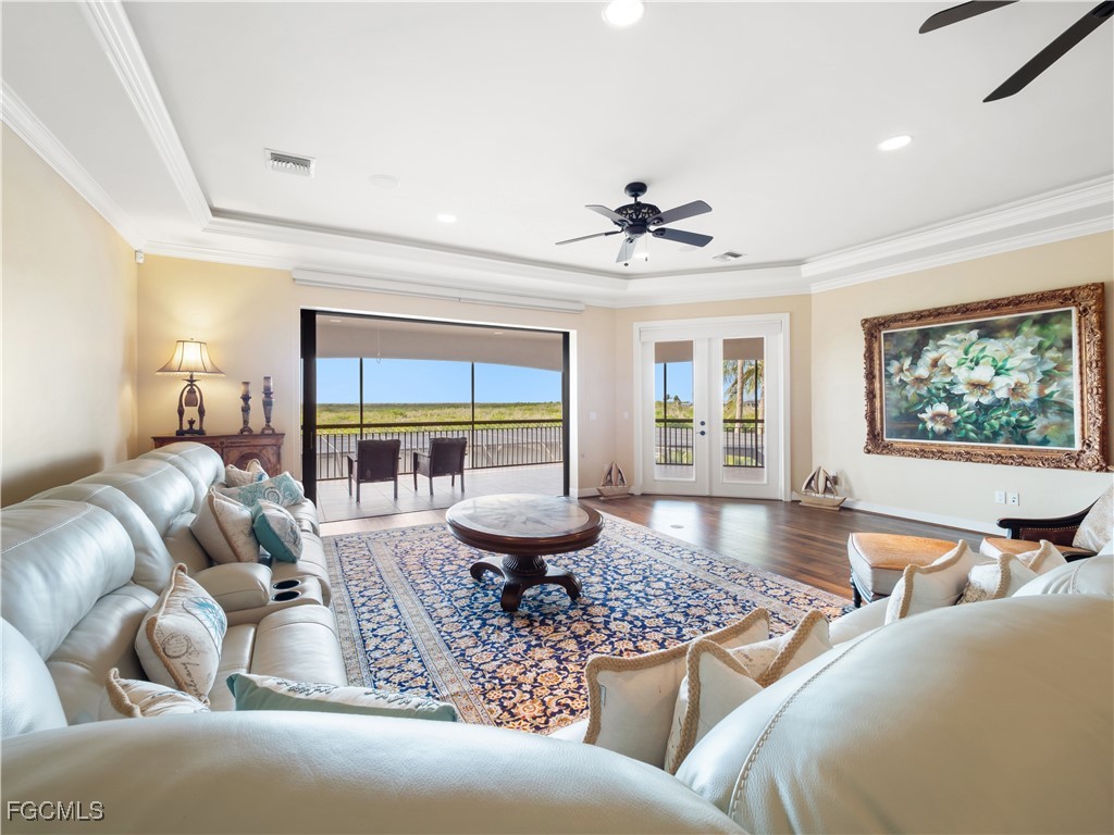 848 W Cape Estates CIR