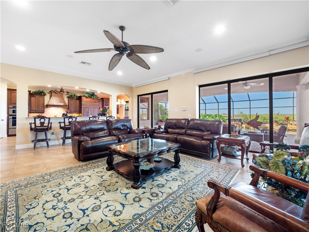 848 W Cape Estates CIR