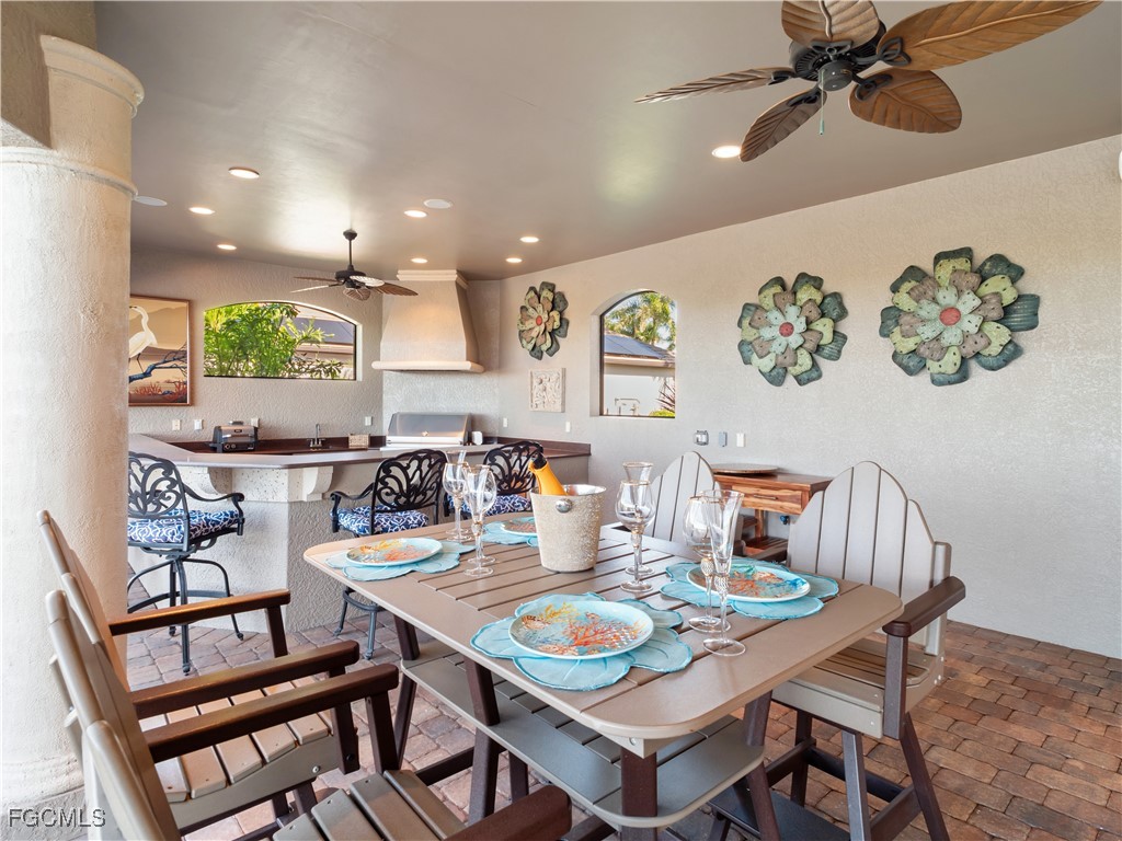 848 W Cape Estates CIR