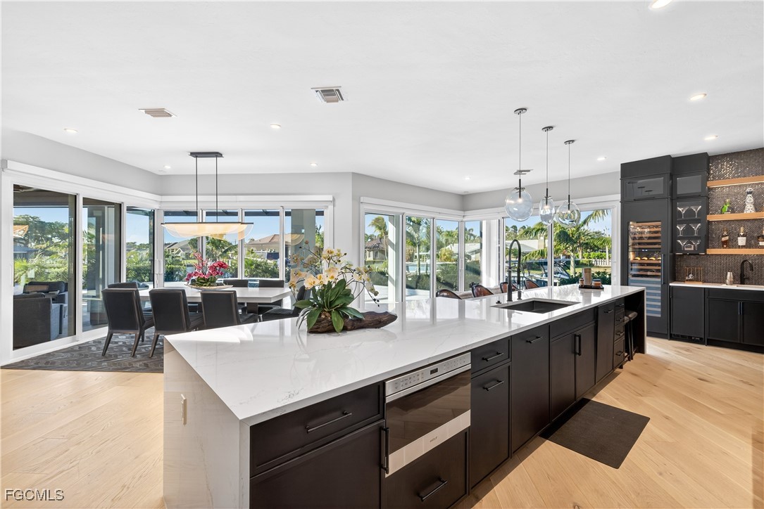 6707 Daniel CT