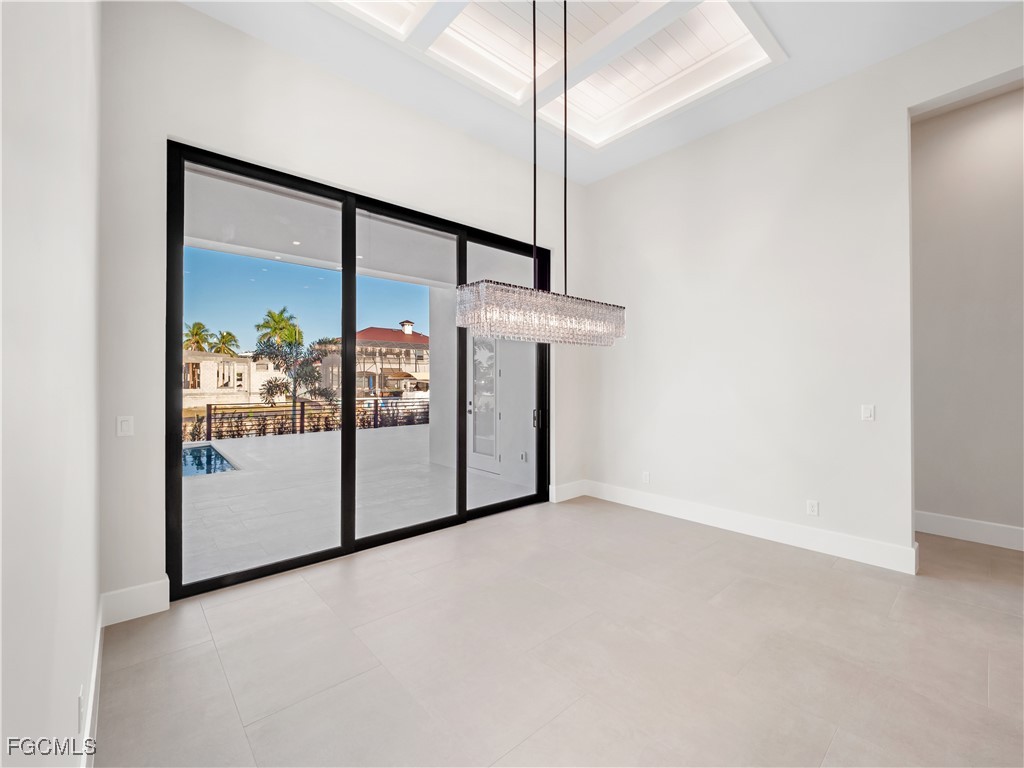 111 Montrose DR