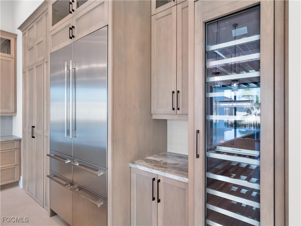 111 Montrose DR