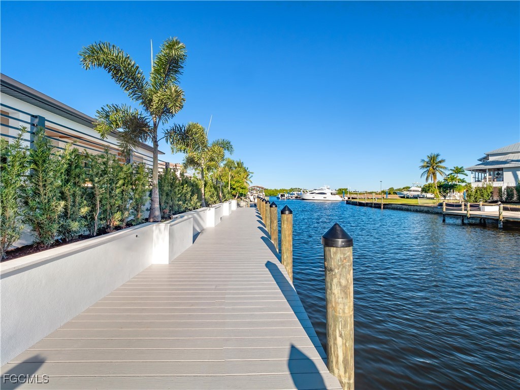 111 Montrose DR