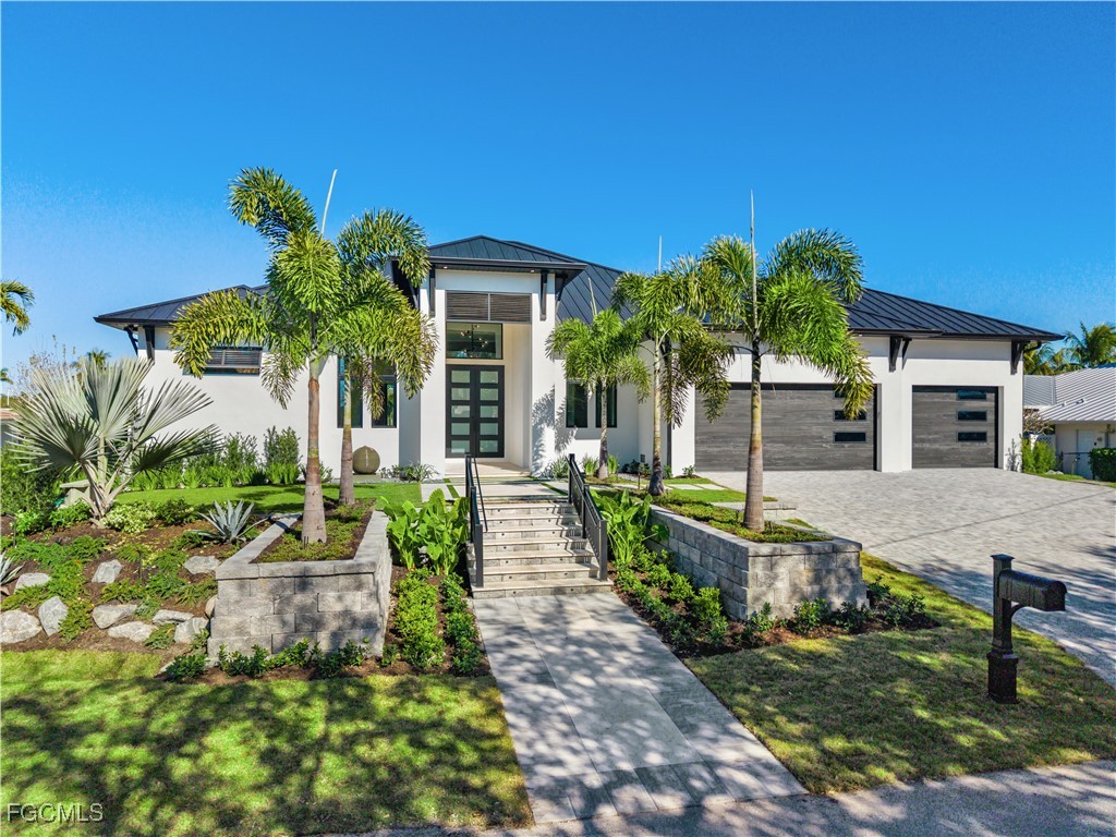 111 Montrose DR