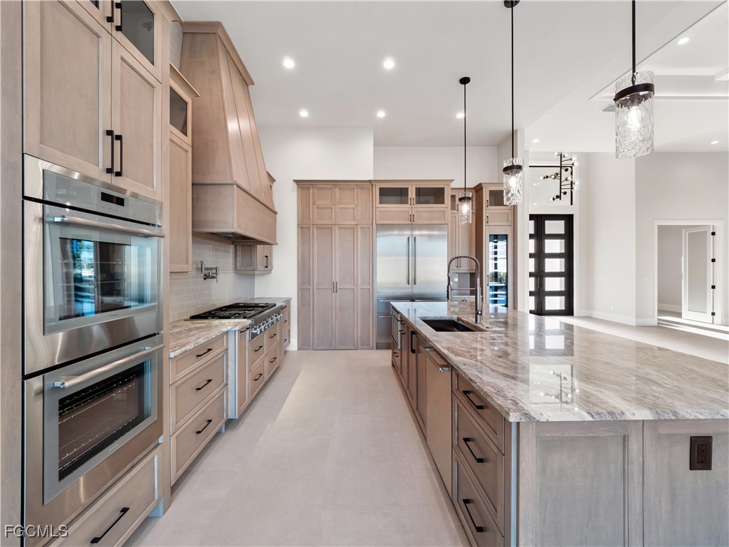 111 Montrose DR