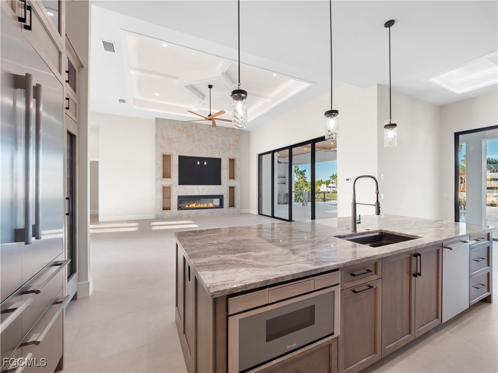 111 Montrose DR