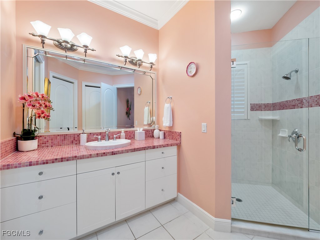 1265 Canterbury DR
