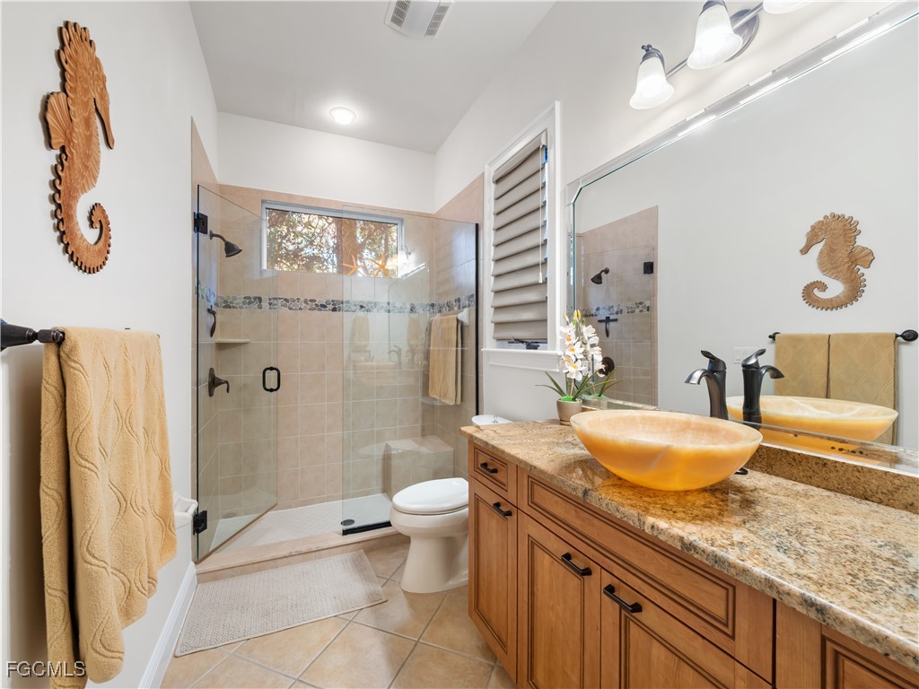1265 Canterbury DR