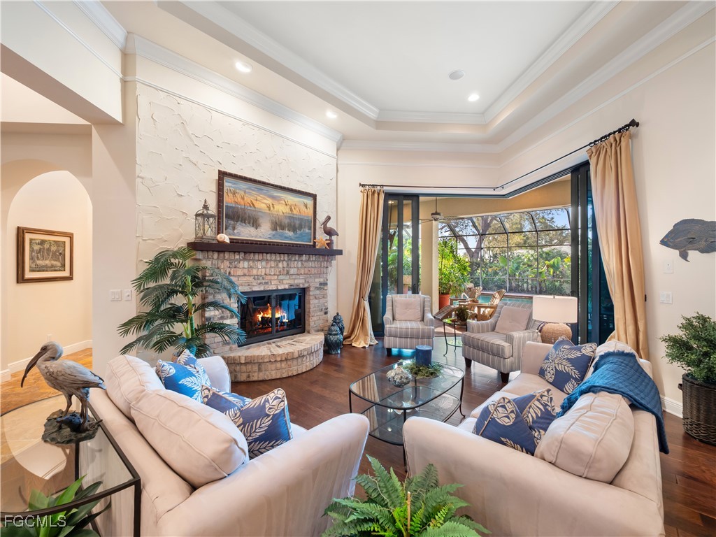 1265 Canterbury DR