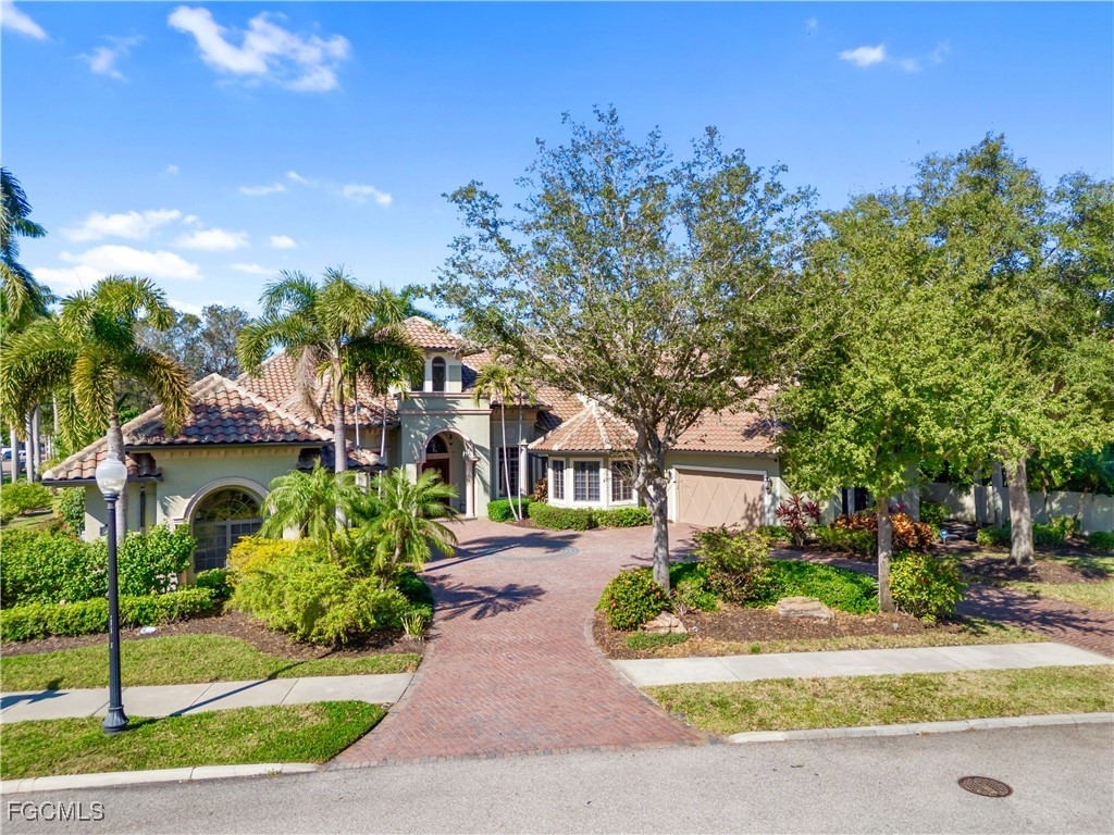 1265 Canterbury DR