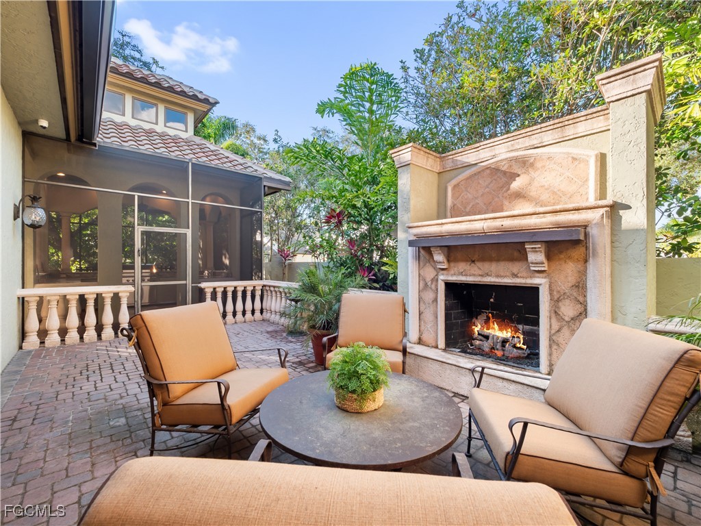 1265 Canterbury DR