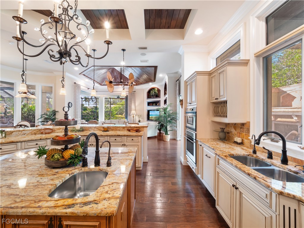 1265 Canterbury DR