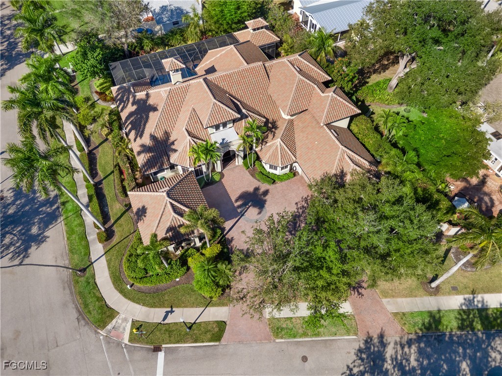 1265 Canterbury DR