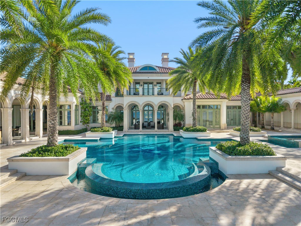 1240 Coconut DR