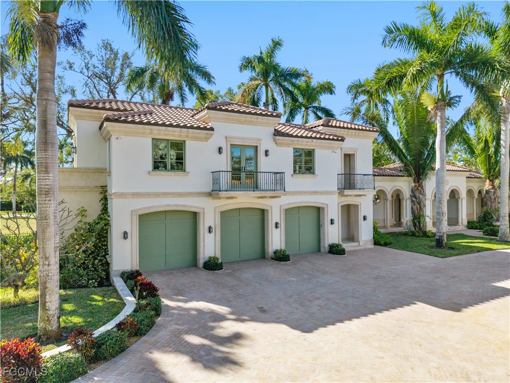 1240 Coconut DR