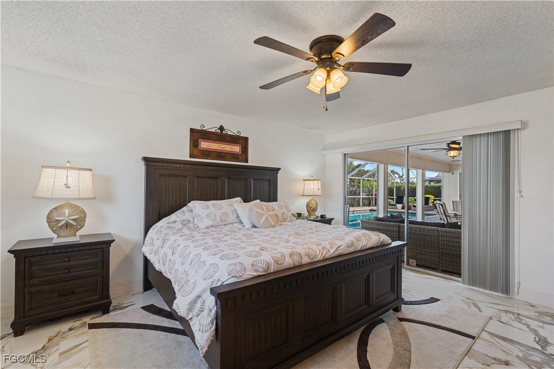 1011 S Town And River DR