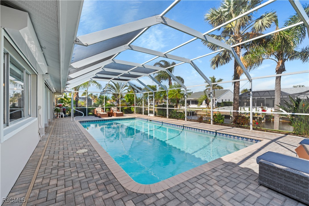 1011 S Town And River DR
