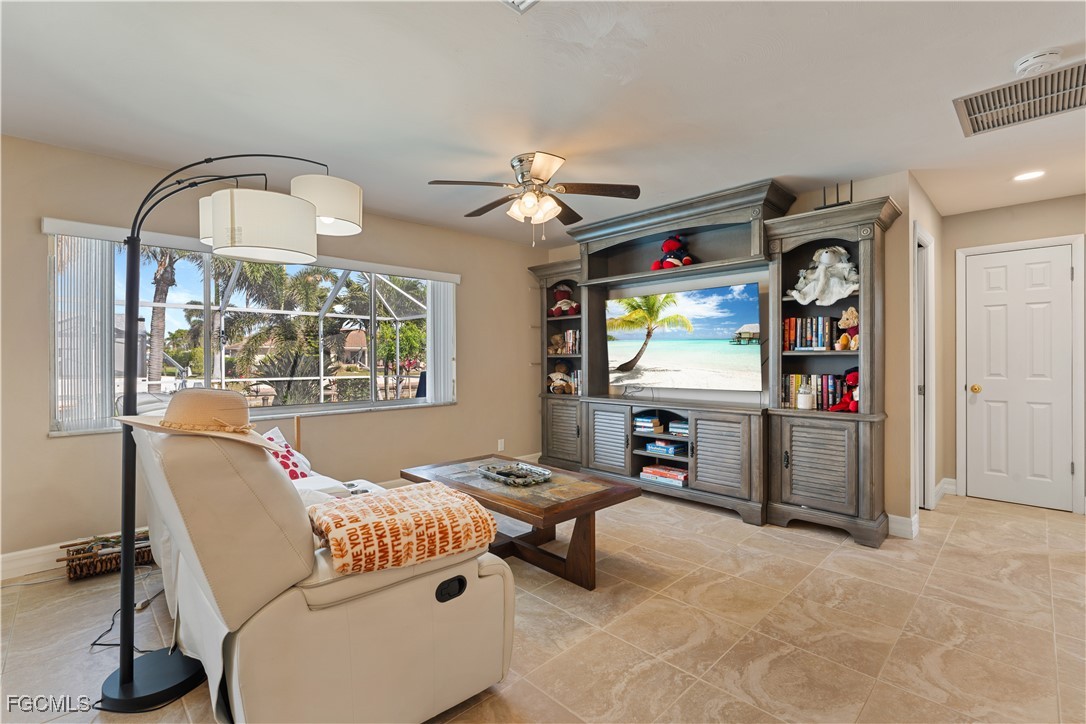 1011 S Town And River DR