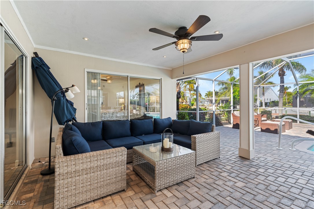 1011 S Town And River DR