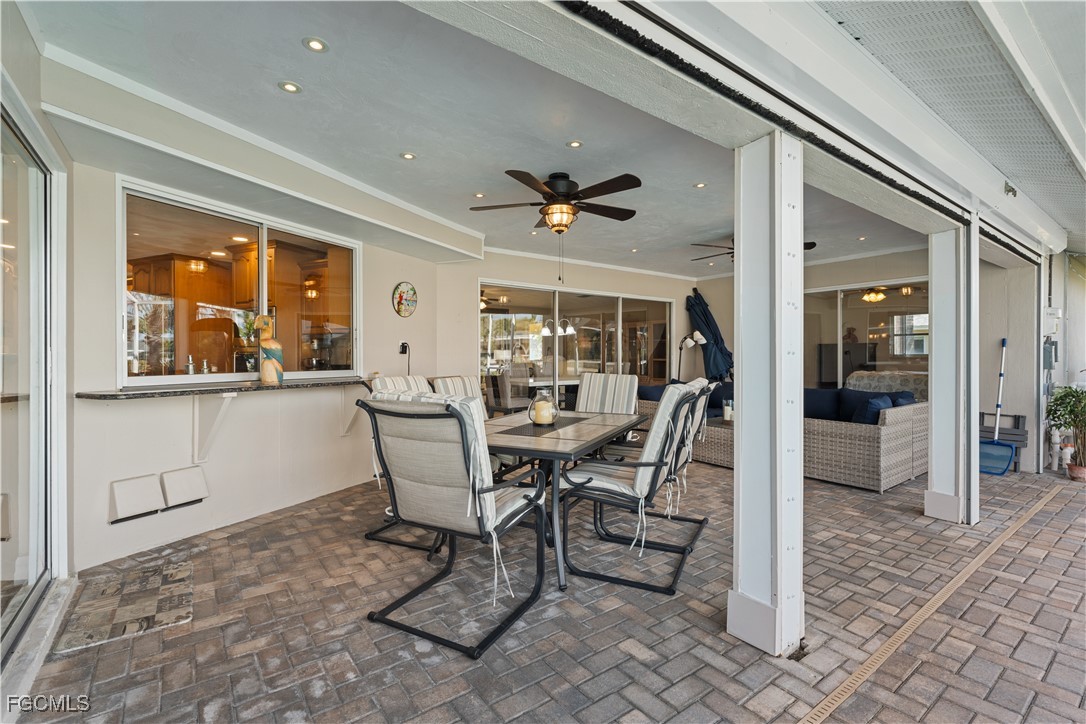 1011 S Town And River DR