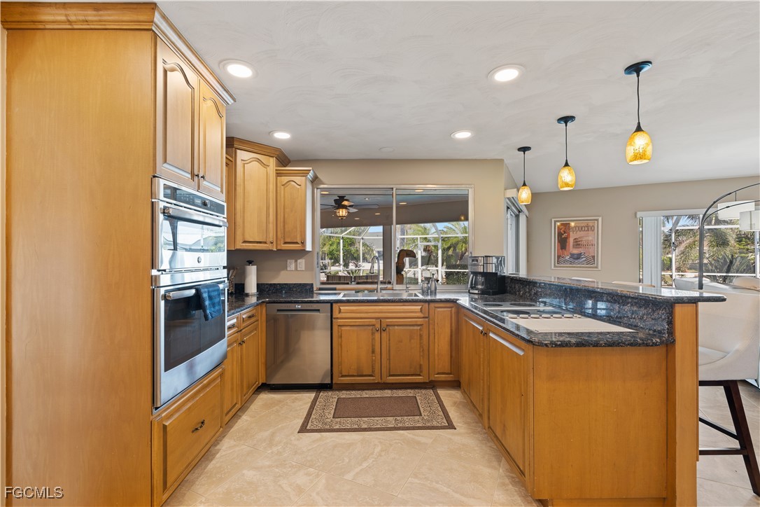 1011 S Town And River DR