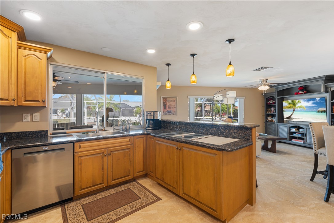 1011 S Town And River DR