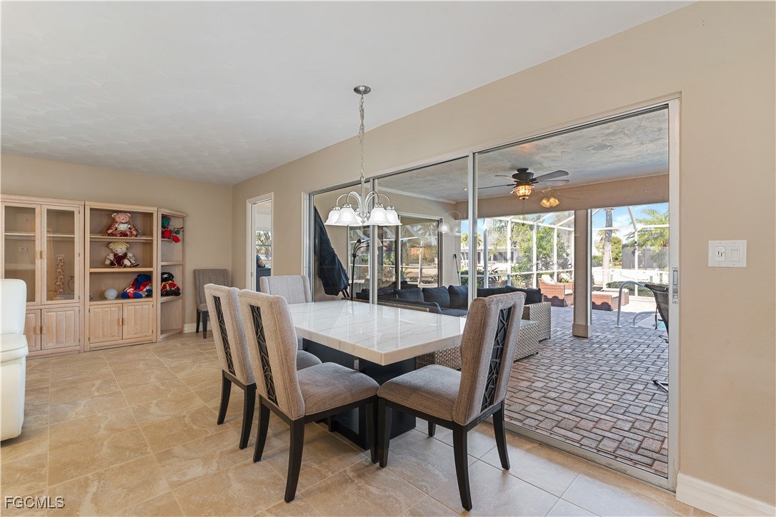 1011 S Town And River DR