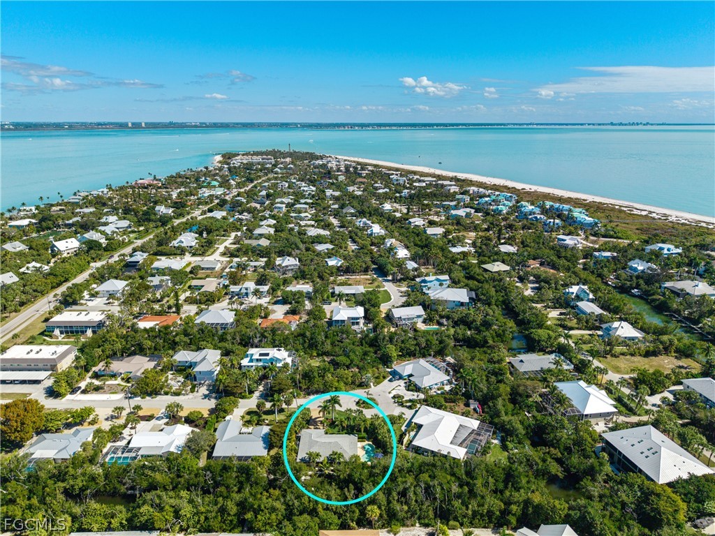 1103 Captains Walk ST