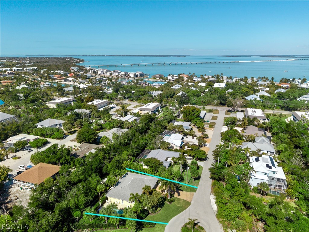 1103 Captains Walk ST
