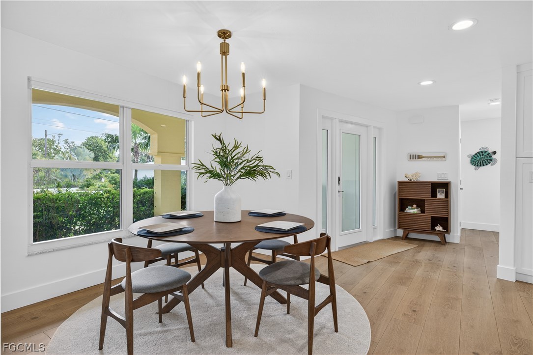 1103 Captains Walk ST