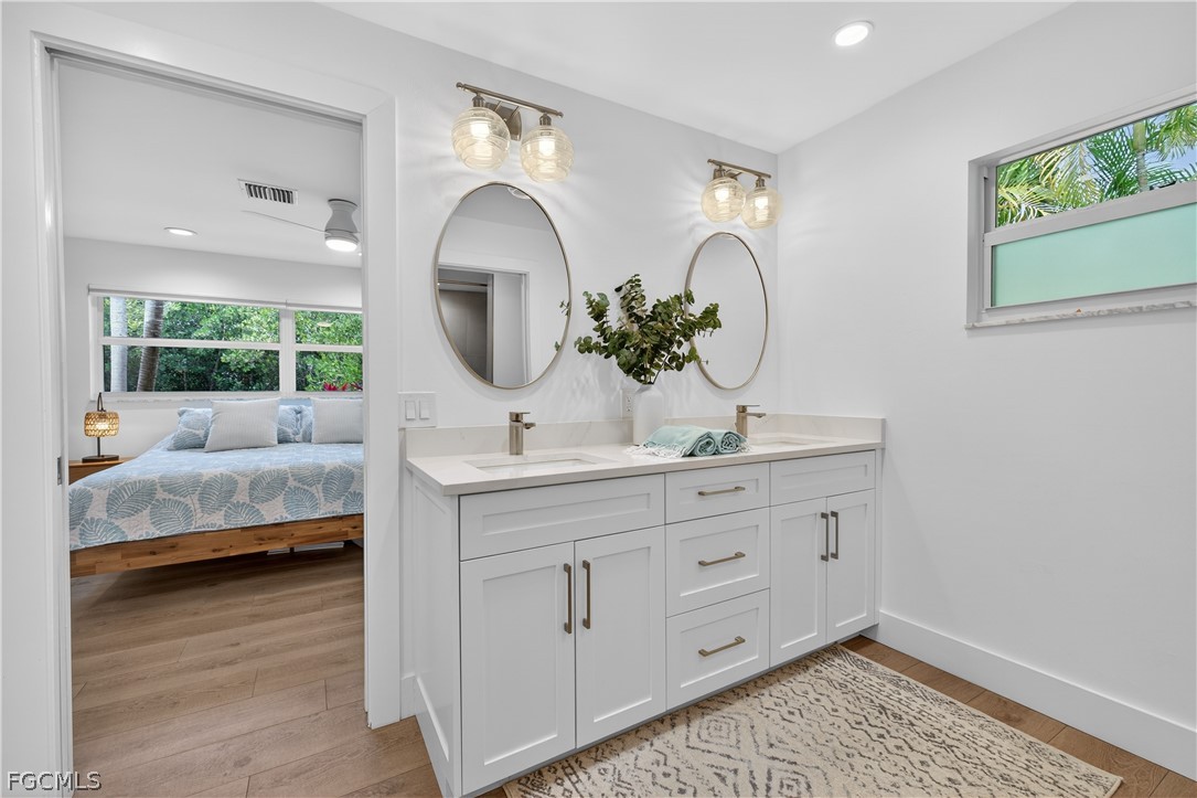 1103 Captains Walk ST